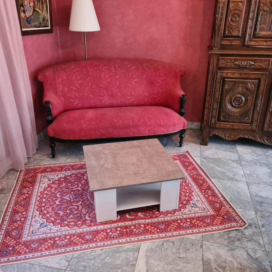 Le Gite De Massiac Εξωτερικό φωτογραφία